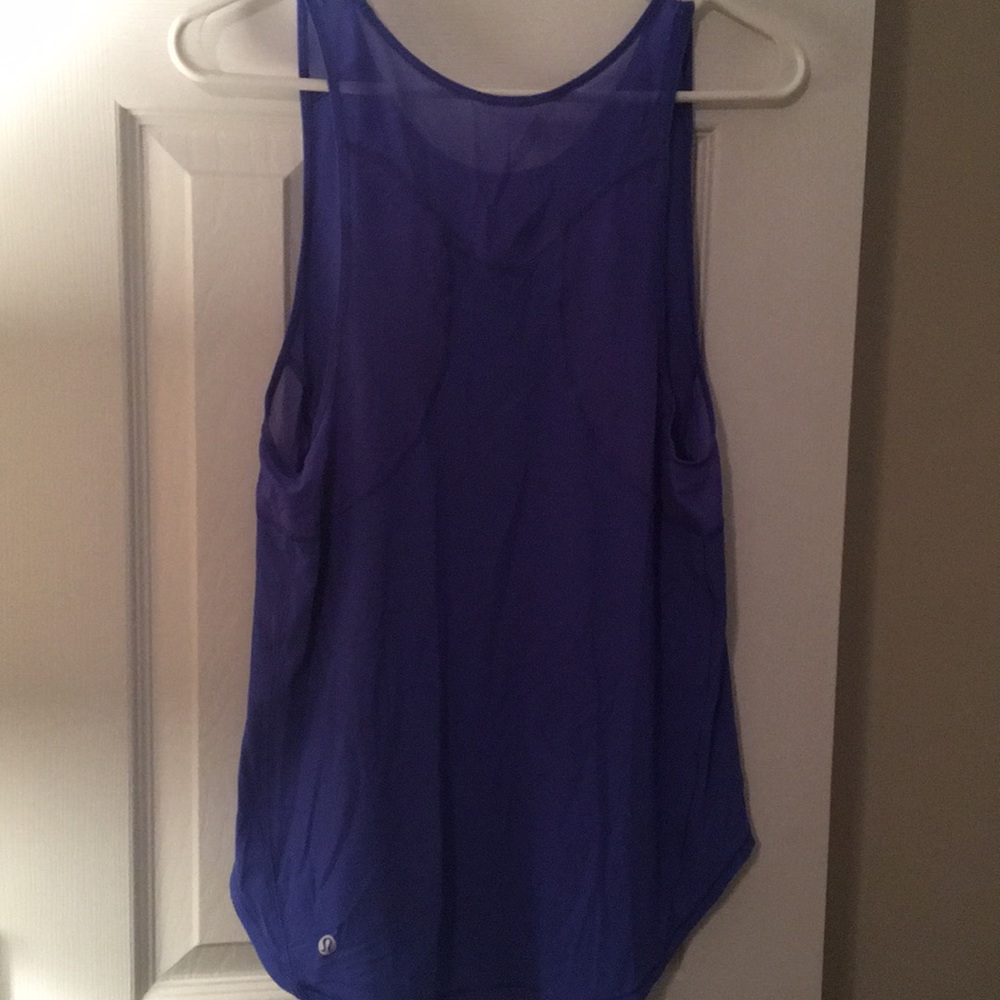 Size 6 lululemon sculpt tank top